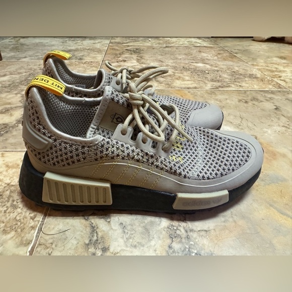 Adidas X Marvel NMD _ R1 Guardians Of The Galaxy Groot Trail Shoes M 5.5 W 6.5 main image 8